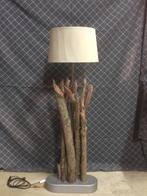 Lamp van hout 114 cm hoog, Ophalen, Nieuw, Hout, 75 cm of meer