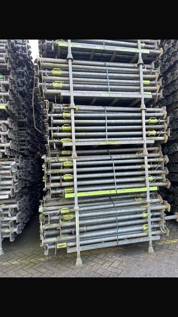 Grote voorraad bouwstempels 170/280 en 210/360 cm beschikbaar voor biedingen