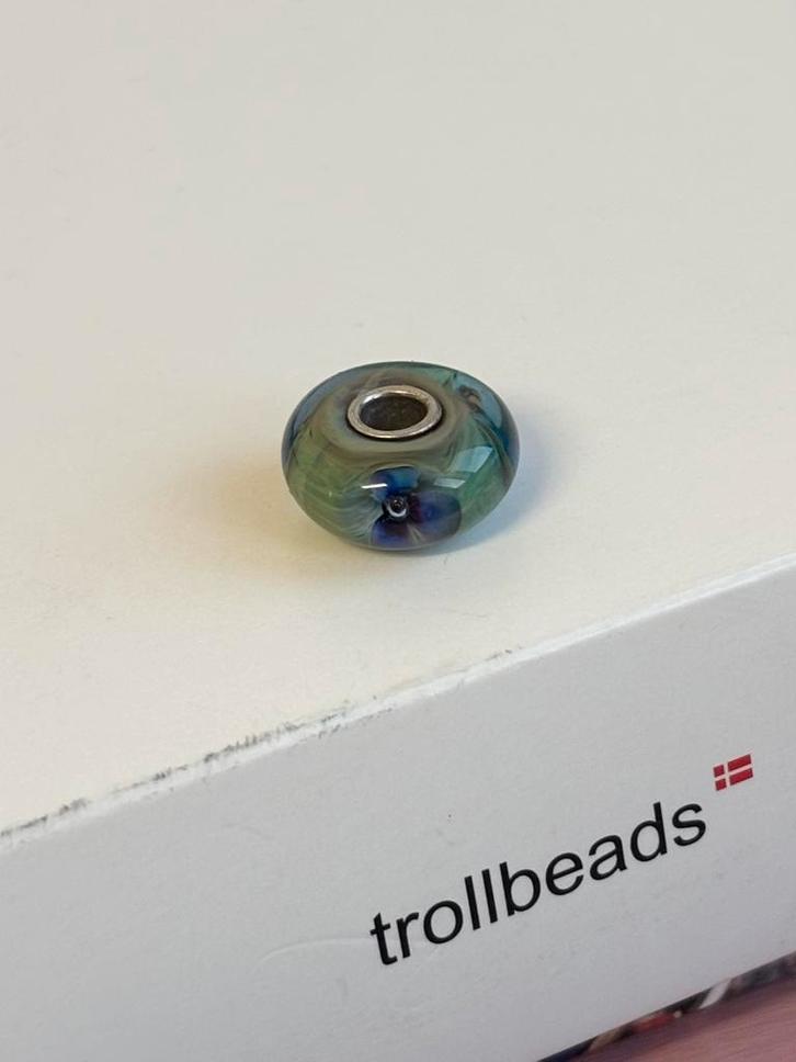 Trollbeads Antique Flower Bead TGLBE-10248., Sieraden, Tassen en Uiterlijk, Bedels, Zo goed als nieuw, Trollbeads, Ophalen of Verzenden