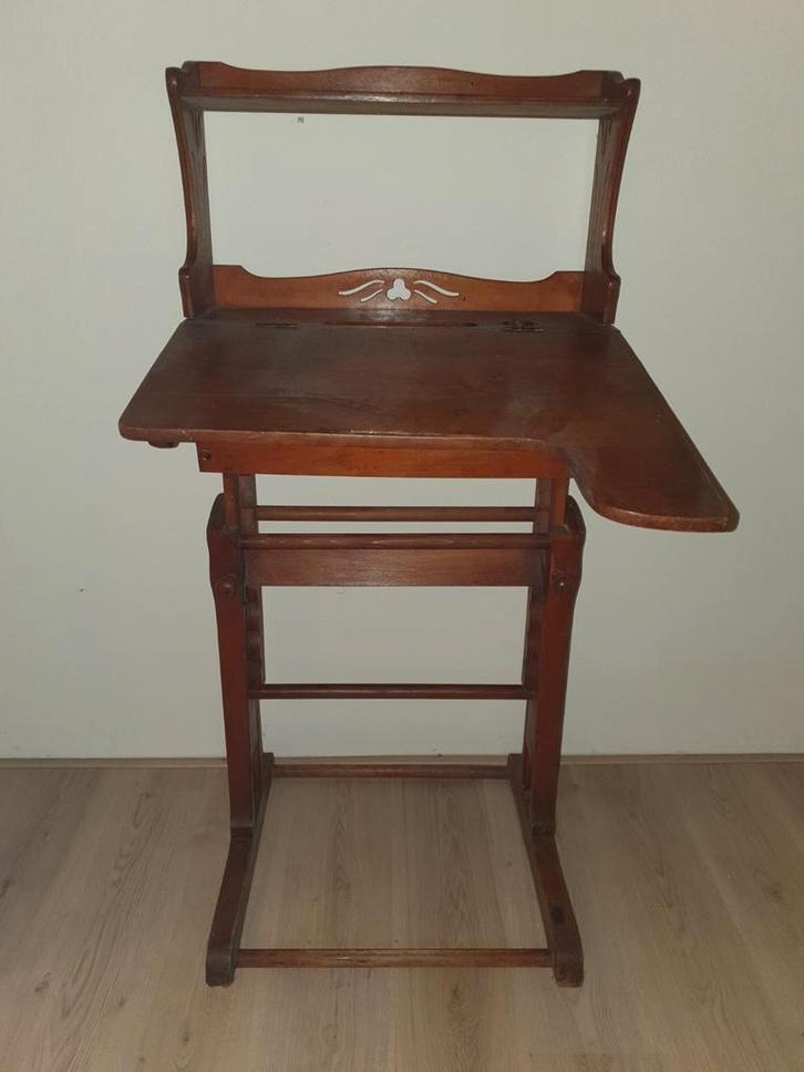 Unicaat antieke lessenaar, Antiek en Kunst, Antiek | Meubels | Tafels, Ophalen
