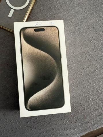 iPhone 15 Pro Max 256 in topconditie inruilen mag ook beschikbaar voor biedingen