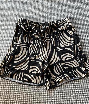 Korte broek / nieuw Hema maat L/XL beschikbaar voor biedingen