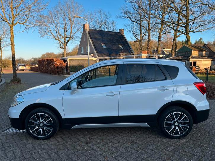 Suzuki S-Cross 1.6 88KW CVT Allgrip 2015 automaat 4x4, Auto's, Suzuki, Bedrijf, S-Cross, Benzine, C, SUV of Terreinwagen, Automaat