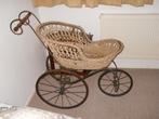 Antieke grote kinderwagen uit 1860, Ophalen
