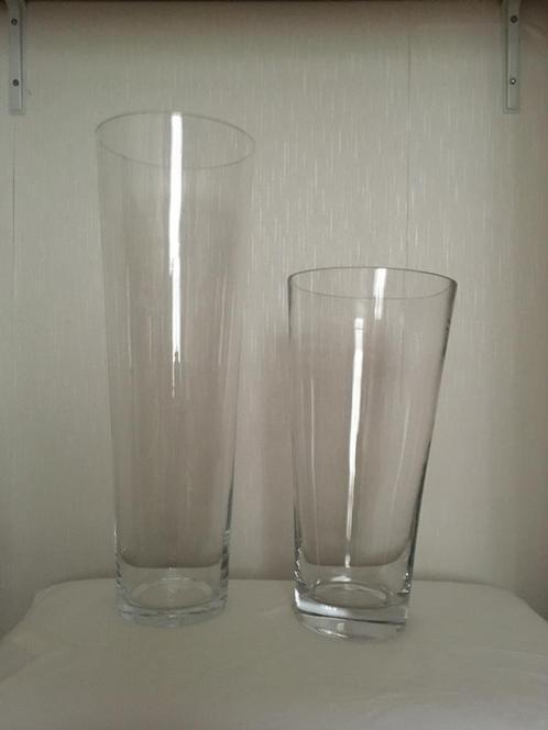 2 Glazen Vazen - Decoratief. Samen €7,00., Huis en Inrichting, Woonaccessoires | Vazen, Zo goed als nieuw, Overige kleuren, Minder dan 50 cm