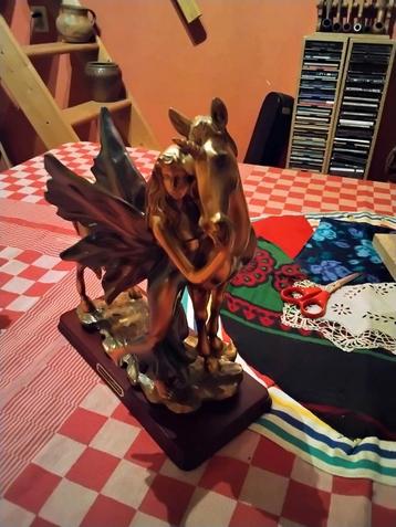 Bronzen Beeld: Fee met Eenhoorn beschikbaar voor biedingen