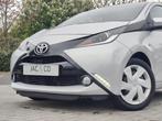 Toyota Aygo 1.0 VVT-i X-PLAY / NAVI / CAMERA / AUTOMAAT, Elektrische ramen, Stof, Gebruikt, Euro 6