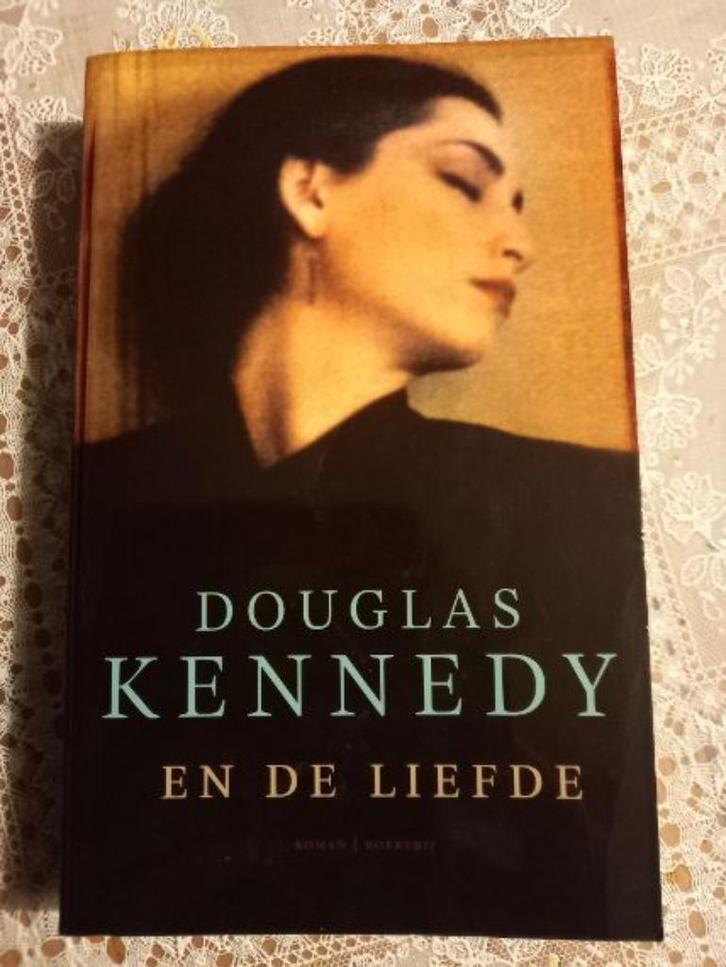 EN DE LIEFDE, Douglas Kennedy nieuw, Boeken, Romans, Nieuw, Ophalen of Verzenden