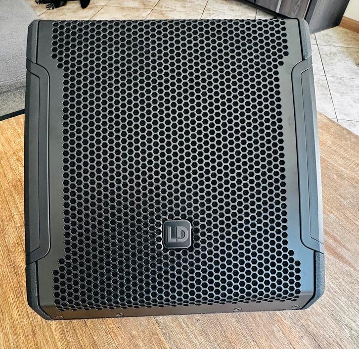 Monitor LD Systems MON 10A G3 + Ori Cover, Muziek en Instrumenten, Versterkers | Keyboard, Monitor en PA, Zo goed als nieuw, Monitor(versterker)