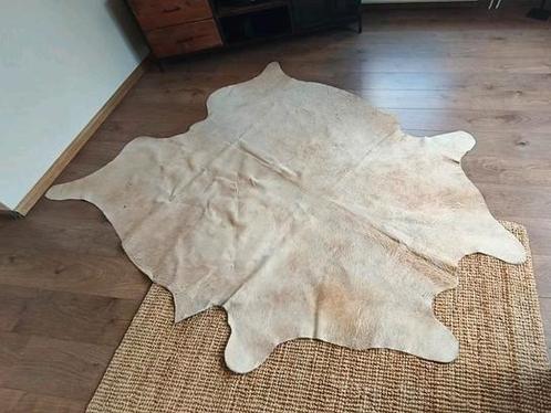 Echt leren koeienhuid, Huis en Inrichting, Stoffering | Tapijten en Kleden, Gebruikt, 150 tot 200 cm, 200 cm of meer, Ophalen of Verzenden