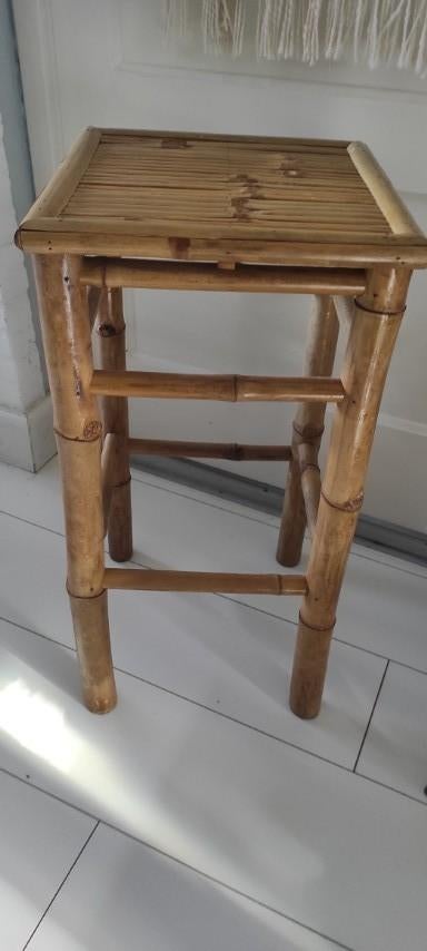 Vintage bamboe kruk plantentafeltje 65 cm, Huis en Inrichting, Krukjes, Ophalen of Verzenden, Gebruikt, Hout