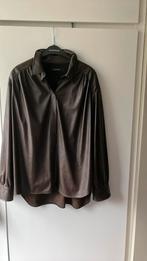 Marccain. Donkerbruine faux leather blouse. Maat 6/44, Kleding | Dames, Bruin, Maat 42/44 (L), Ophalen of Verzenden, Zo goed als nieuw