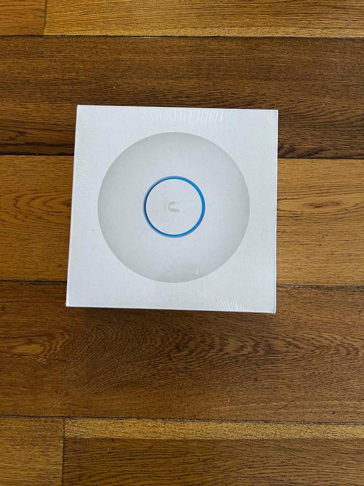 Unifi 6 Long-Range Access Point - Nieuw in doos!, Computers en Software, Accesspoints, Nieuw, Ophalen of Verzenden