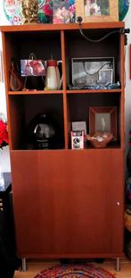 Diepe wandkast of boeken kast, Ophalen, Gebruikt, 25 tot 50 cm