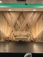 Backdrop vlechtgordijn taupe te huur., Ophalen of Verzenden, Zo goed als nieuw, Geboorte of Huwelijk