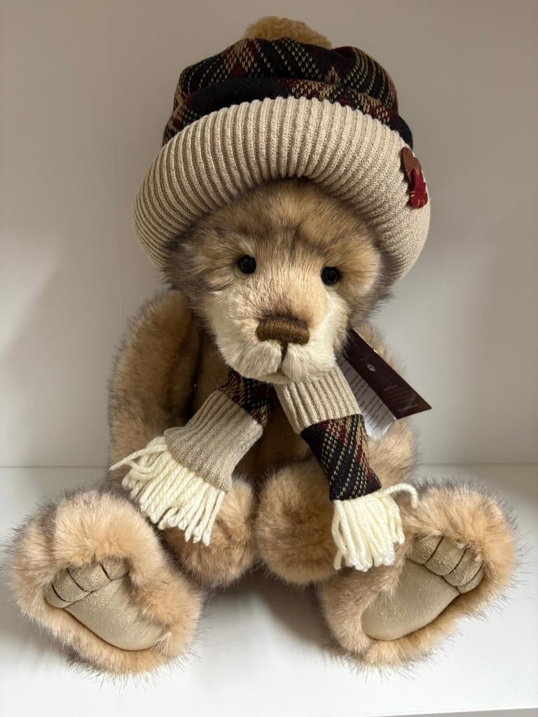 Charlie Bears Comford Cuddles, 41cm., Verzamelen, Beren en Cherished Teddies, Ophalen of Verzenden, Nieuw, Stoffen beer, Overige merken
