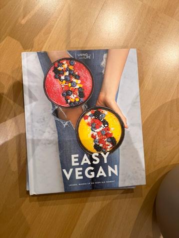 Easy vegan 2 delen beschikbaar voor biedingen
