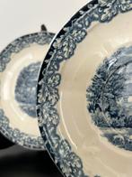 2 prachtige bordjes antiek Van societe ceramique Maestricht, Antiek en Kunst, Antiek | Servies los, Ophalen of Verzenden