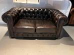 Chesterfield 2 zits Bank zo goed als nieuw, Huis en Inrichting, Rechte bank, Leer, Ophalen of Verzenden, 75 tot 100 cm