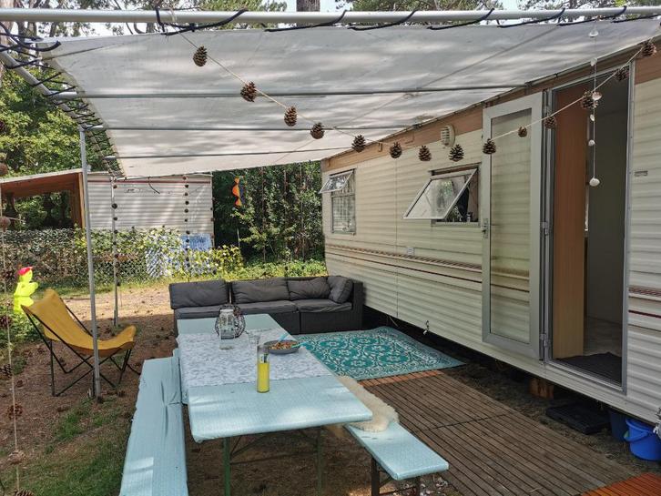 Gezellige stacaravan op camping Bakkum, Caravans en Kamperen, Verhuur