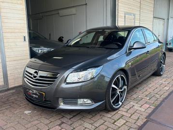Opel Insignia 2.8 Turbo 260pk 4X4 AUT 2009 Grijs beschikbaar voor biedingen