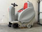 Comac Opzit veegmachine 2007 [ NIEUWE ACCU] (bj 2007)