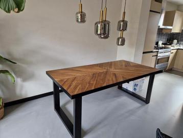 Eettafel industrieel 200x100  beschikbaar voor biedingen