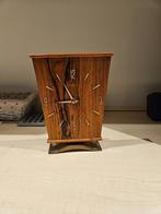 Junghans nostalgische jaren 50 klok, Huis en Inrichting, Woonaccessoires | Klokken, Ophalen, Gebruikt, Analoog, Wandklok