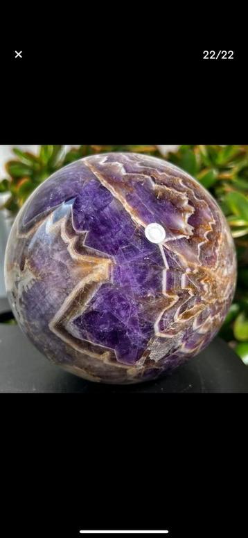 Amethist chevron / bol 2.340 gram 12.03 cm !!! beschikbaar voor biedingen