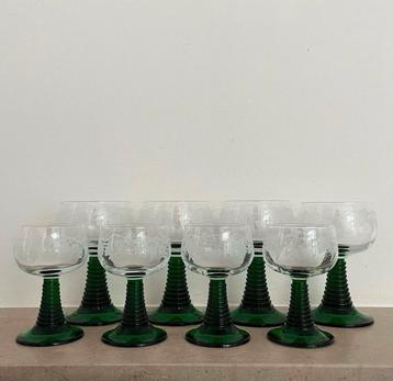 Roemer France groen wijnglas druiventak groot en klein beschikbaar voor biedingen