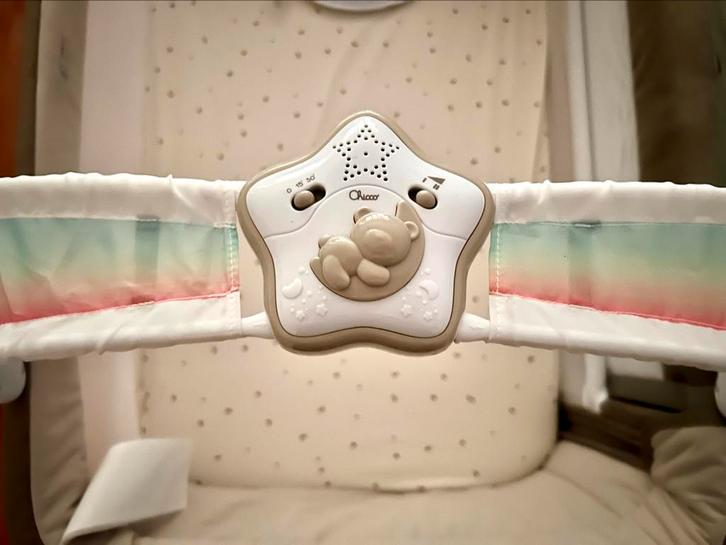 Chicco bed speelboog regenboog naturel wit, Kinderen en Baby's, Speelgoed | Babyspeelgoed, Zo goed als nieuw, Ophalen of Verzenden