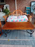 Tafel van hout met massief brocante ijzeren onderstel, Huis en Inrichting, Tafels | Salontafels, Ophalen, 50 tot 100 cm, Zo goed als nieuw
