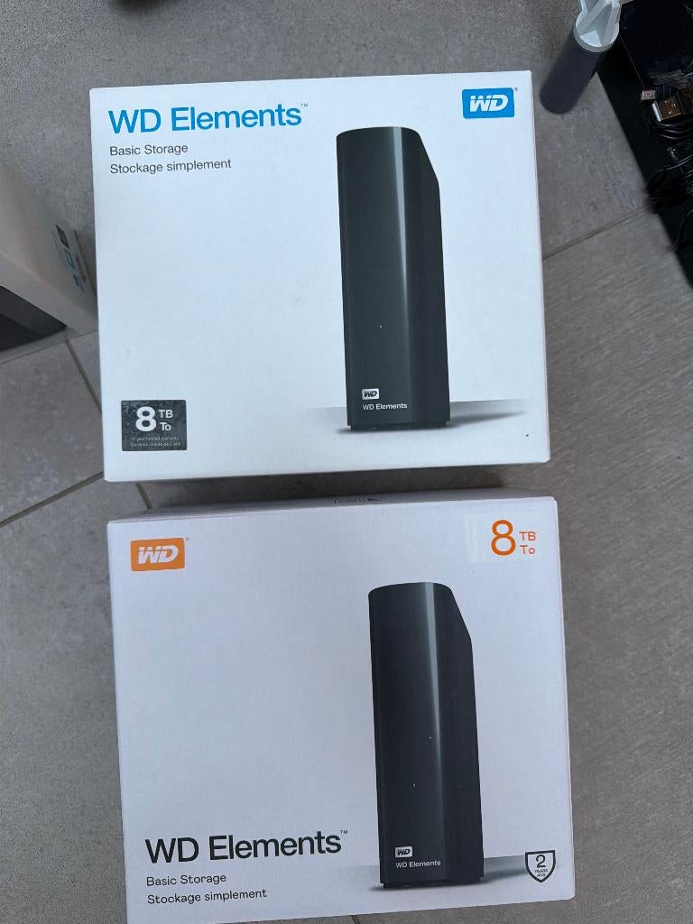 2 WD Elements Expansion Desktop 8TB – Grote opslag, Computers en Software, Harde schijven, Zo goed als nieuw, Desktop, USB, 8 TB