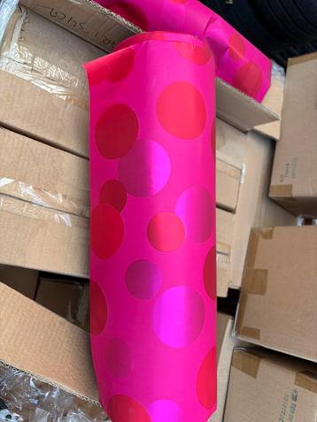 Inpak papier kado papier beschikbaar voor biedingen