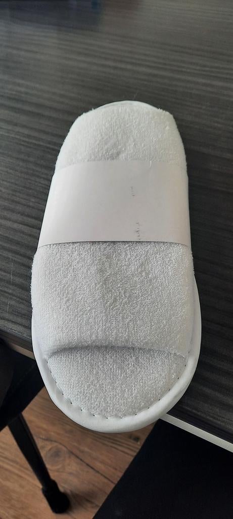2 paar sauna slippers 1 maat; ongeveer maat 40- 43., Wit, Overige typen, Nieuw, Ophalen of Verzenden