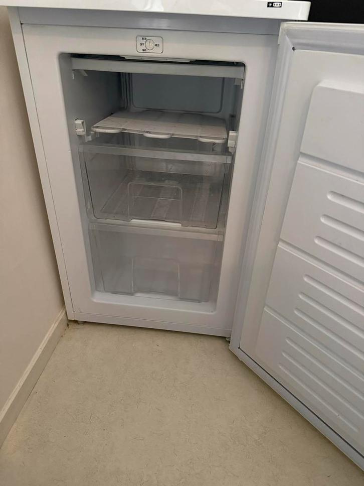 Vrieskist in Zeer Goede Staat!, Witgoed en Apparatuur, Vriezers en Diepvrieskisten, Zo goed als nieuw, Vrijstaand, Vrieskist, Minder dan 85 cm