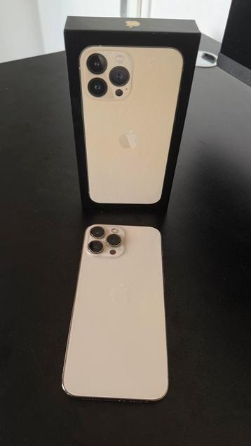 iPhone 13 Pro Max 256GB gold incl. airpods 2 met oplaadcase beschikbaar voor biedingen