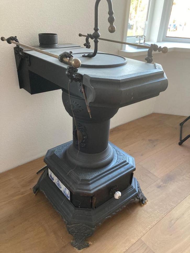 Antieke Potkachel met Tegeltjes, Huis en Inrichting, Kachels, Gebruikt, Vrijstaand, Potkachel, Hout, Ophalen