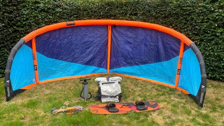 Kiteset Gaastra Spark 9 + duotone bar, Watersport en Boten, Kitesurfen, Zo goed als nieuw, Kitesurf-set, 9 m², Geen board, Ophalen