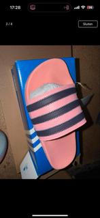 Nieuwe Adidas Badslippers, Ophalen of Verzenden, Nieuw, Roze, Slippers