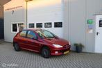 Peugeot 206 1.4 Forever/NAP/Airco/APK/Lage kilometerstand, Auto's, Voorwielaandrijving, Stof, 4 cilinders, Origineel Nederlands