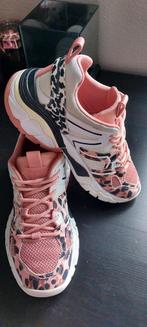 Guess sneakers. Maat 36., Guess, Ophalen of Verzenden, Roze, Sneakers of Gympen