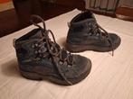 Mooie Lowa kinder bergschoen/wandelschoen mt.33 goede staat, Ophalen of Verzenden, Zo goed als nieuw, Schoenen