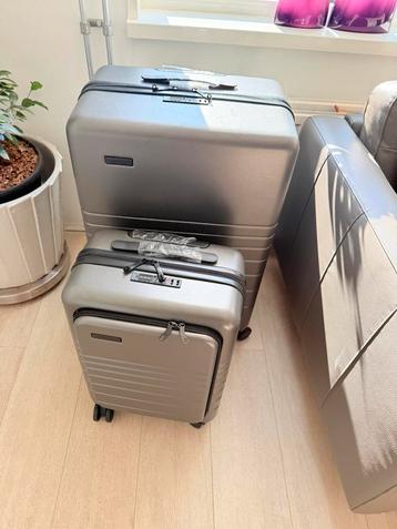 koffers zet 2 St. 60 L/40 L nieuw gekocht€ 139,-weg  €70,- beschikbaar voor biedingen
