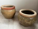2 Terracotta potten, Tuin en Terras, Bloempotten, Ophalen, Rond, Zo goed als nieuw, Minder dan 40 cm