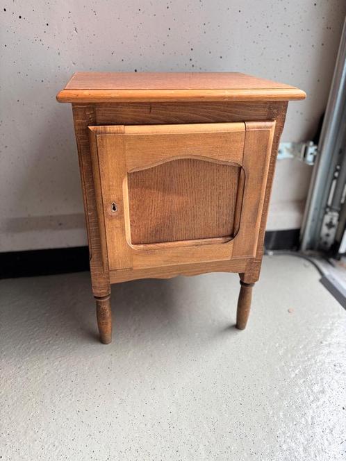 Vintage kastje uit frankrijk, Antiek en Kunst, Curiosa en Brocante, Ophalen