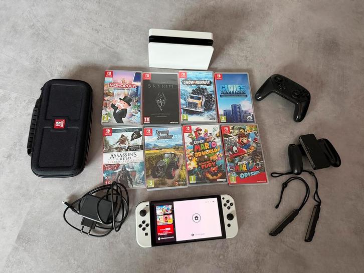 Nintendo Switch oled, Spelcomputers en Games, Games | Nintendo Switch, Zo goed als nieuw, Overige genres, 3 spelers of meer, Vanaf 3 jaar