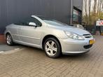 Peugeot 307 CC 2.0-16V (12 mnd BOVAG garantie), Auto's, Peugeot, 12 maanden, Zwart, 4 cilinders, 4 stoelen