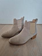 Chelsea boots, Beige, Lage of Enkellaarzen, Ophalen of Verzenden, Manfield