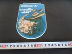 sticker adidas de sportwereld is onze wereld, Verzamelen, Stickers, Ophalen, Zo goed als nieuw, Bedrijf of Vereniging